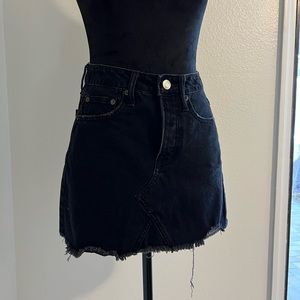 American Eagle Black Denim Distressed Skirt Size 0